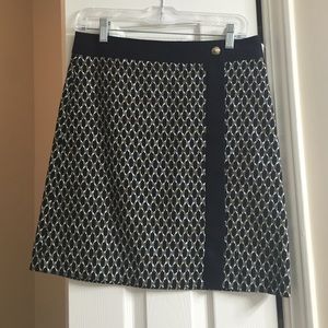Black, white, and tan Anne Klein pencil skirt